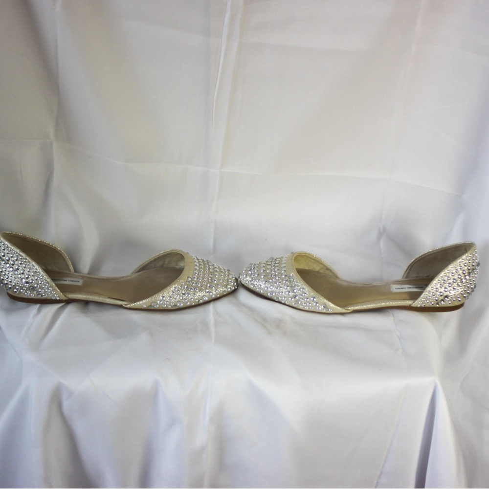 I.N.C. International Concepts women 8 1/5 narrow flat sparkly